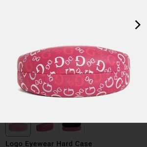 NWT Guess Logo Eyewear Hard Case